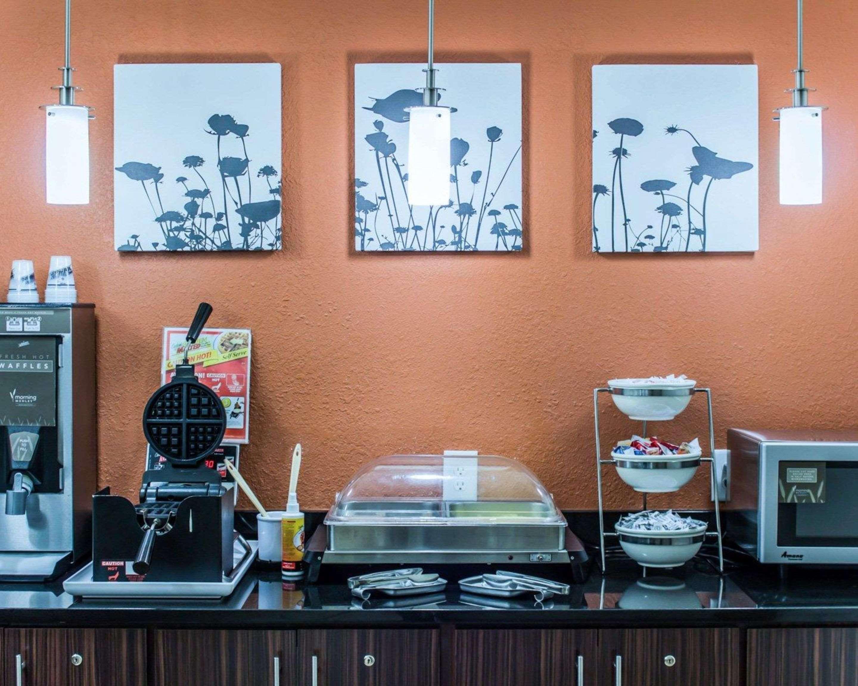 Sleep Inn & Suites Spring Lake - Fayetteville Near Fort Bragg Екстериор снимка