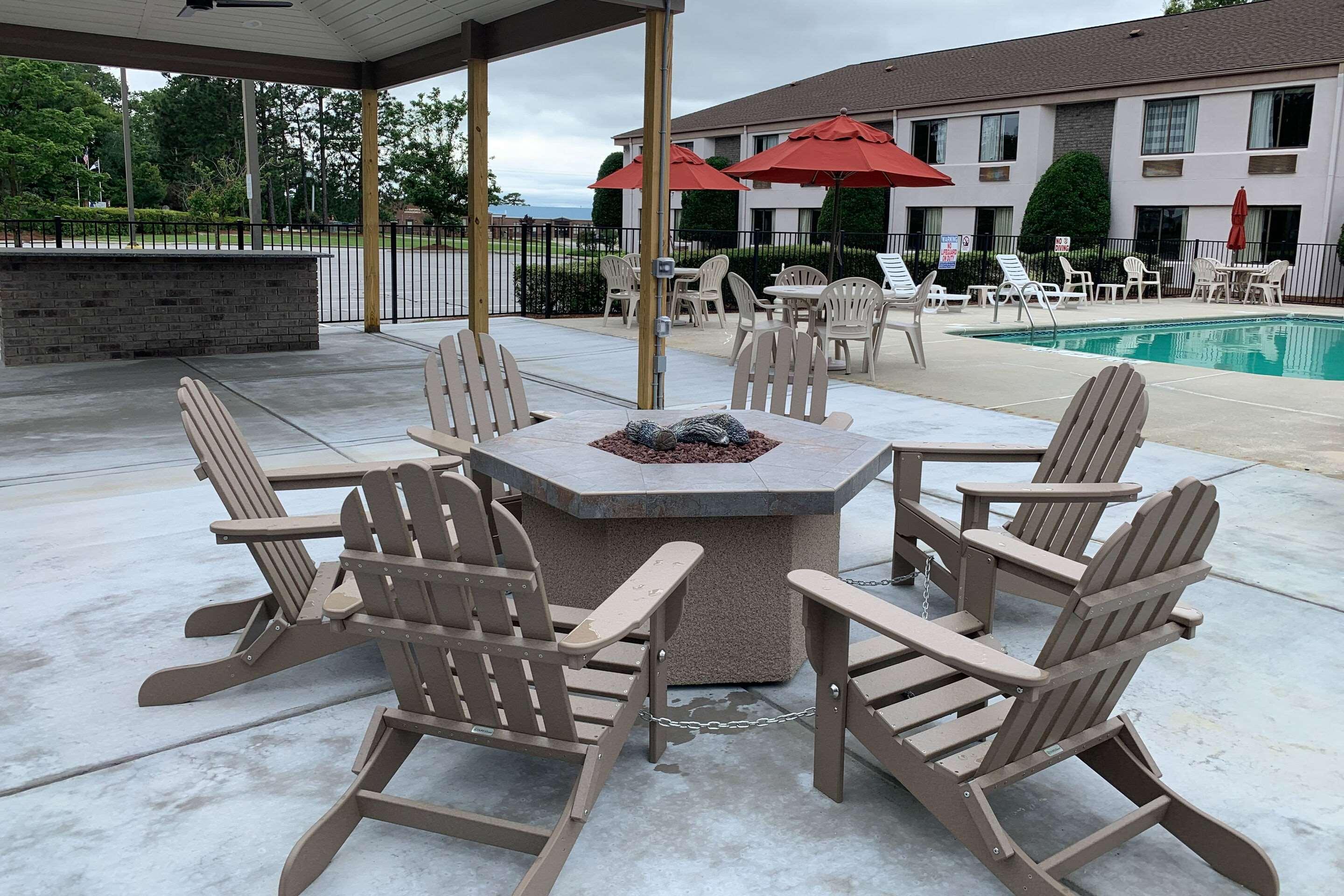 Sleep Inn & Suites Spring Lake - Fayetteville Near Fort Bragg Екстериор снимка