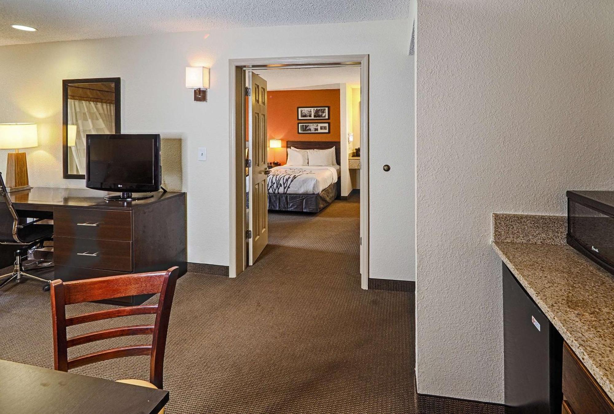 Sleep Inn & Suites Spring Lake - Fayetteville Near Fort Bragg Екстериор снимка