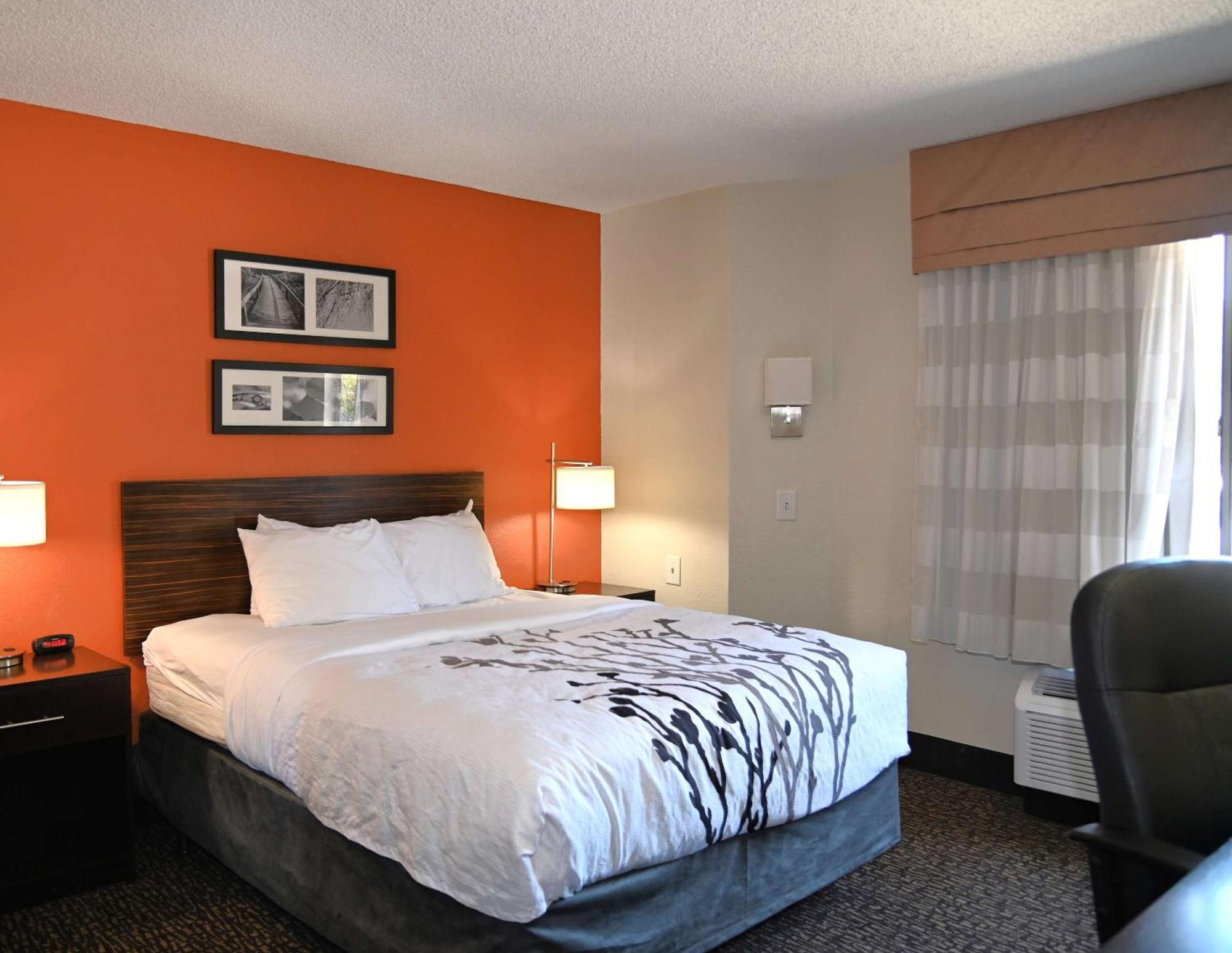 Sleep Inn & Suites Spring Lake - Fayetteville Near Fort Bragg Екстериор снимка