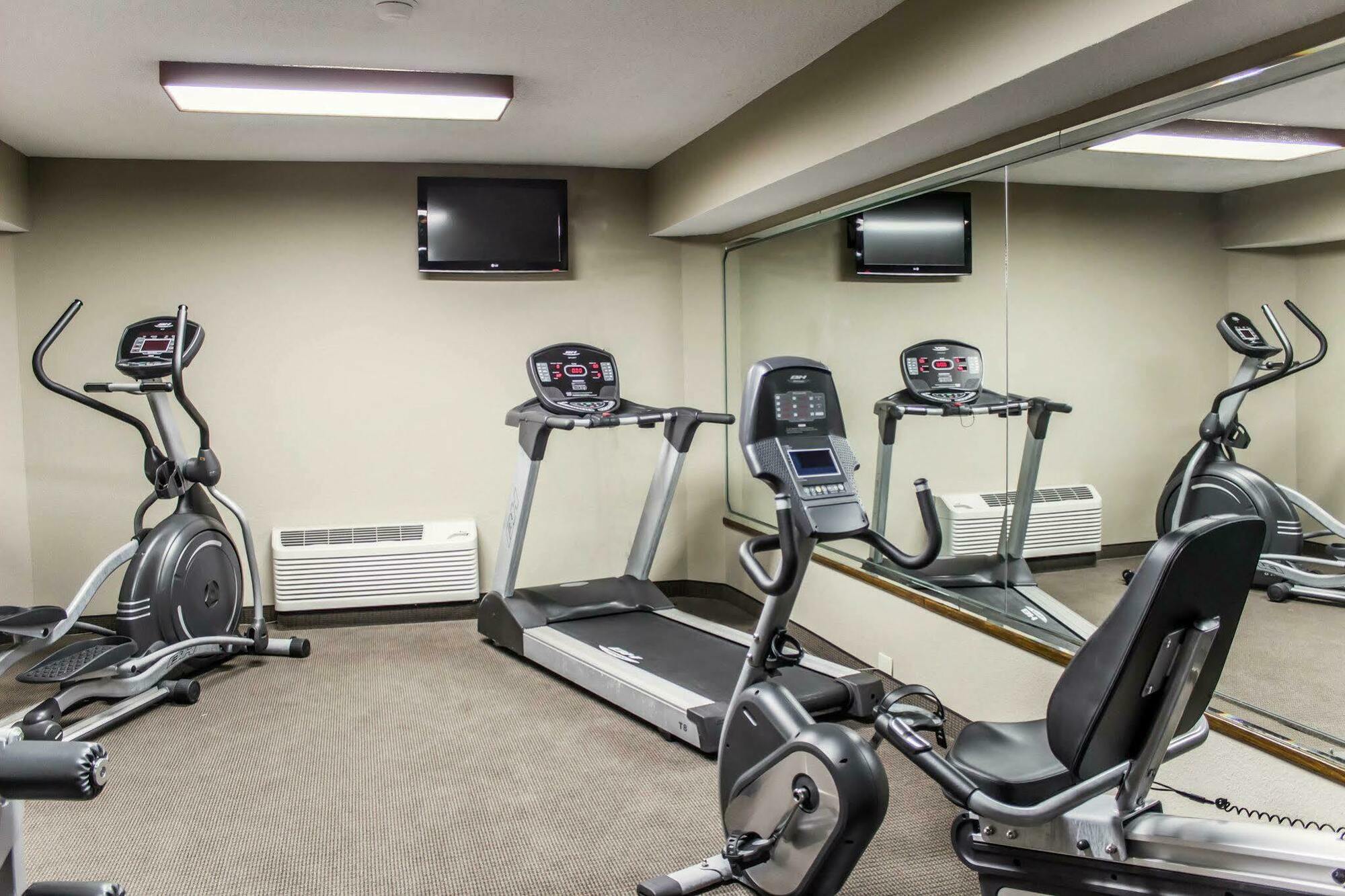 Sleep Inn & Suites Spring Lake - Fayetteville Near Fort Bragg Екстериор снимка